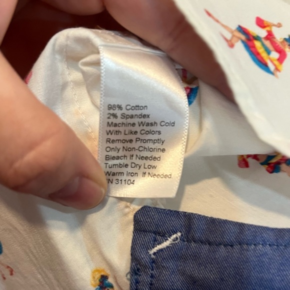 Crown & Ivy Men's Button Up Shirt Size Small Flamenco Dancer Novelty Print White - Picture 4 of 6